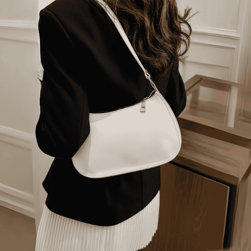 Bolsa Feminina Baguete Brilhante de Ombro