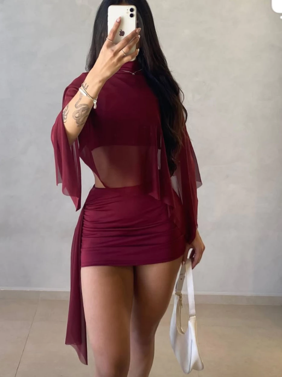 Conjunto Feminino Vestido Cropped e Saia Curta